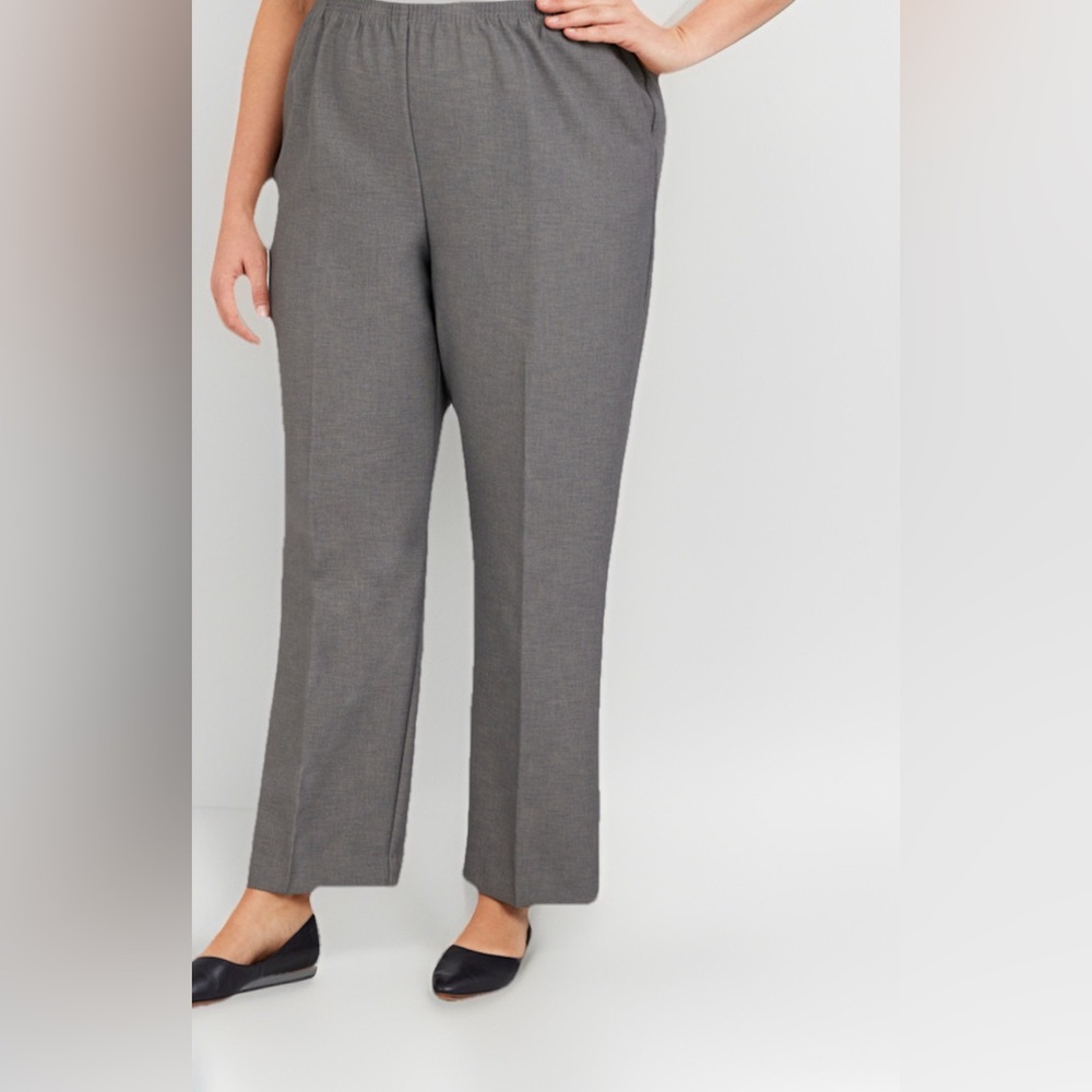 NWT Alfred Dunner Grey‎ Dress Pants Size 18 Pull On Short/Proportioned Slacks